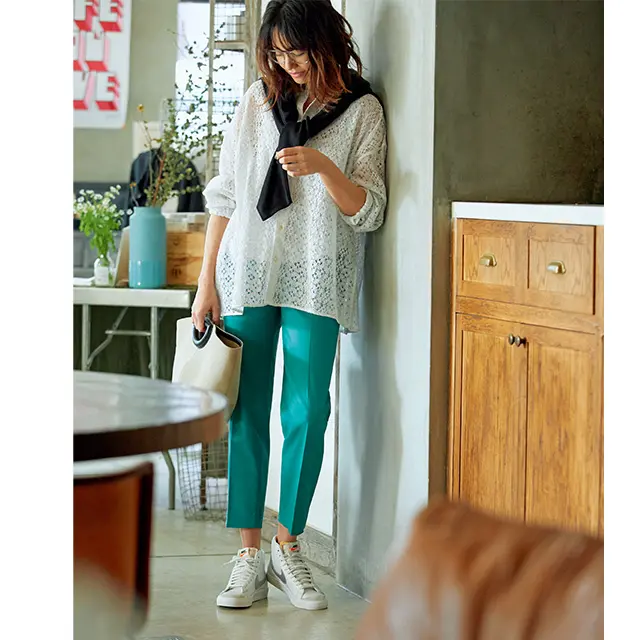 ハイカットタイプは美脚テーパードで女らしく