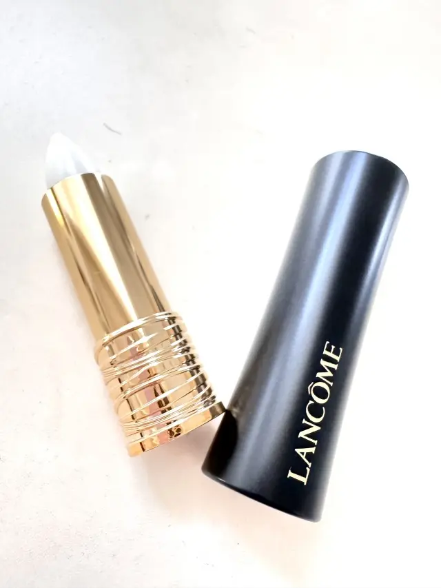 潤いの目もと口もと印象を変えるのはこれ！の画像_8