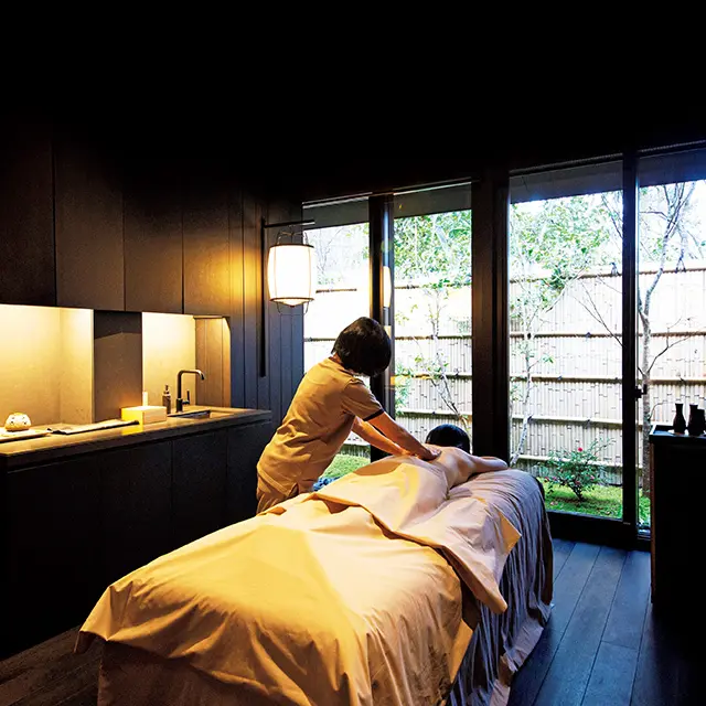 3つのトリートメントルームを備えるスパ