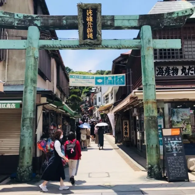 青銅の鳥居　江島神社