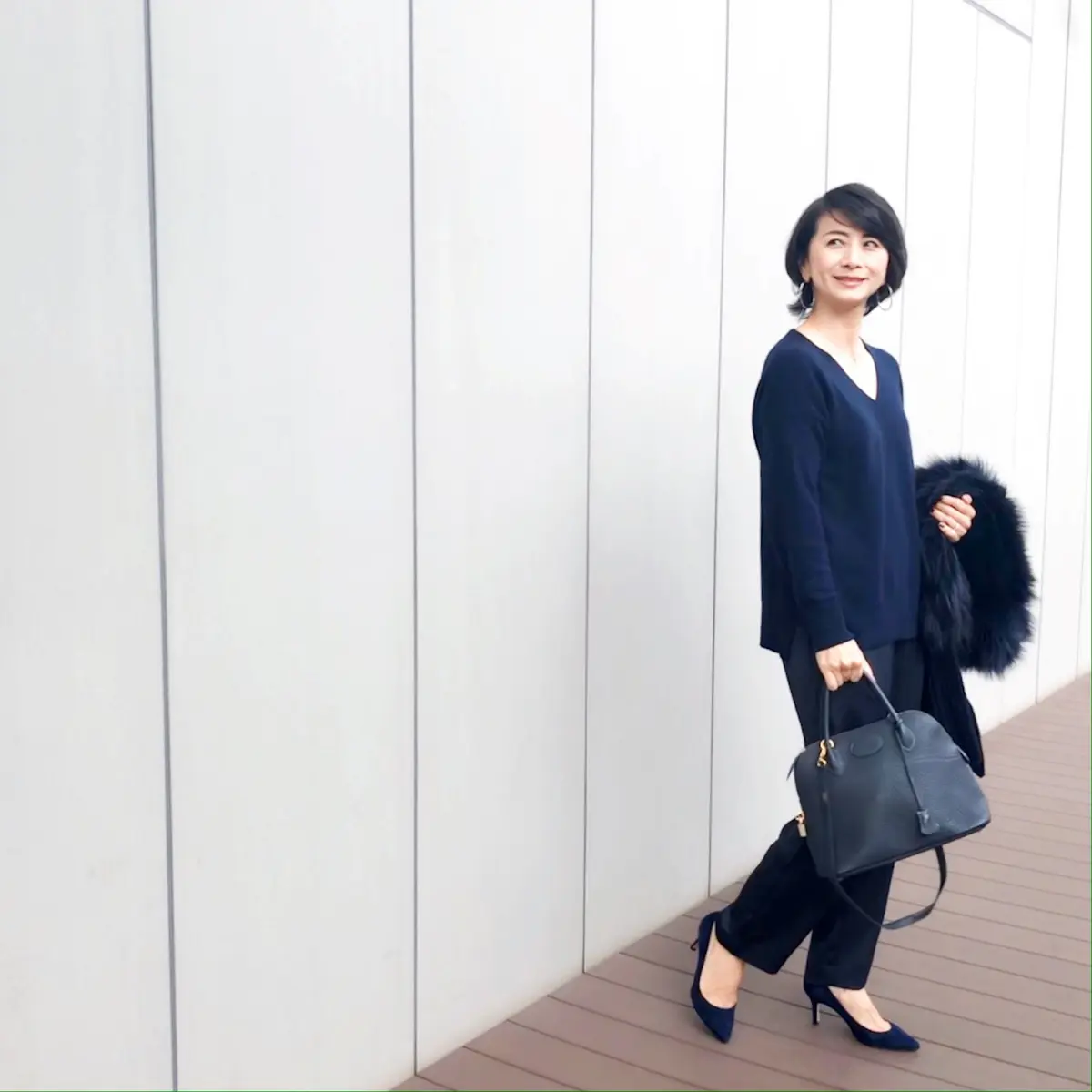 好感度の高い「ネイビー」コーデの画像_2