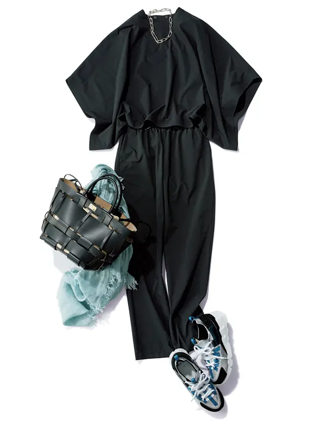 ハイクの黒のセットアップ