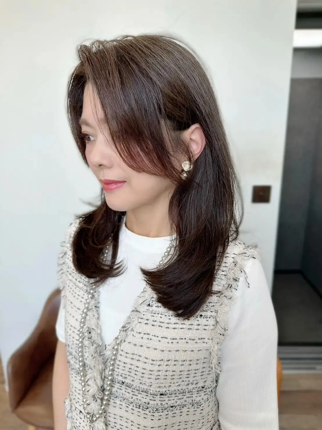 50代の広がる髪におすすめ！湿気に負けないロングヘアの整え方