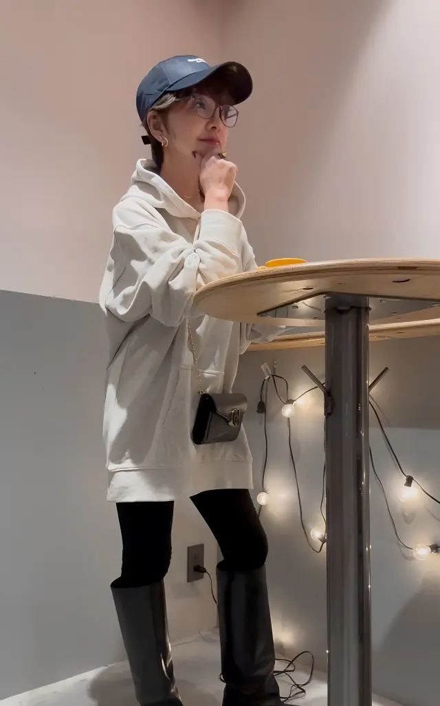 休日は散策へ、大人カジュアルコーデ。の画像_4