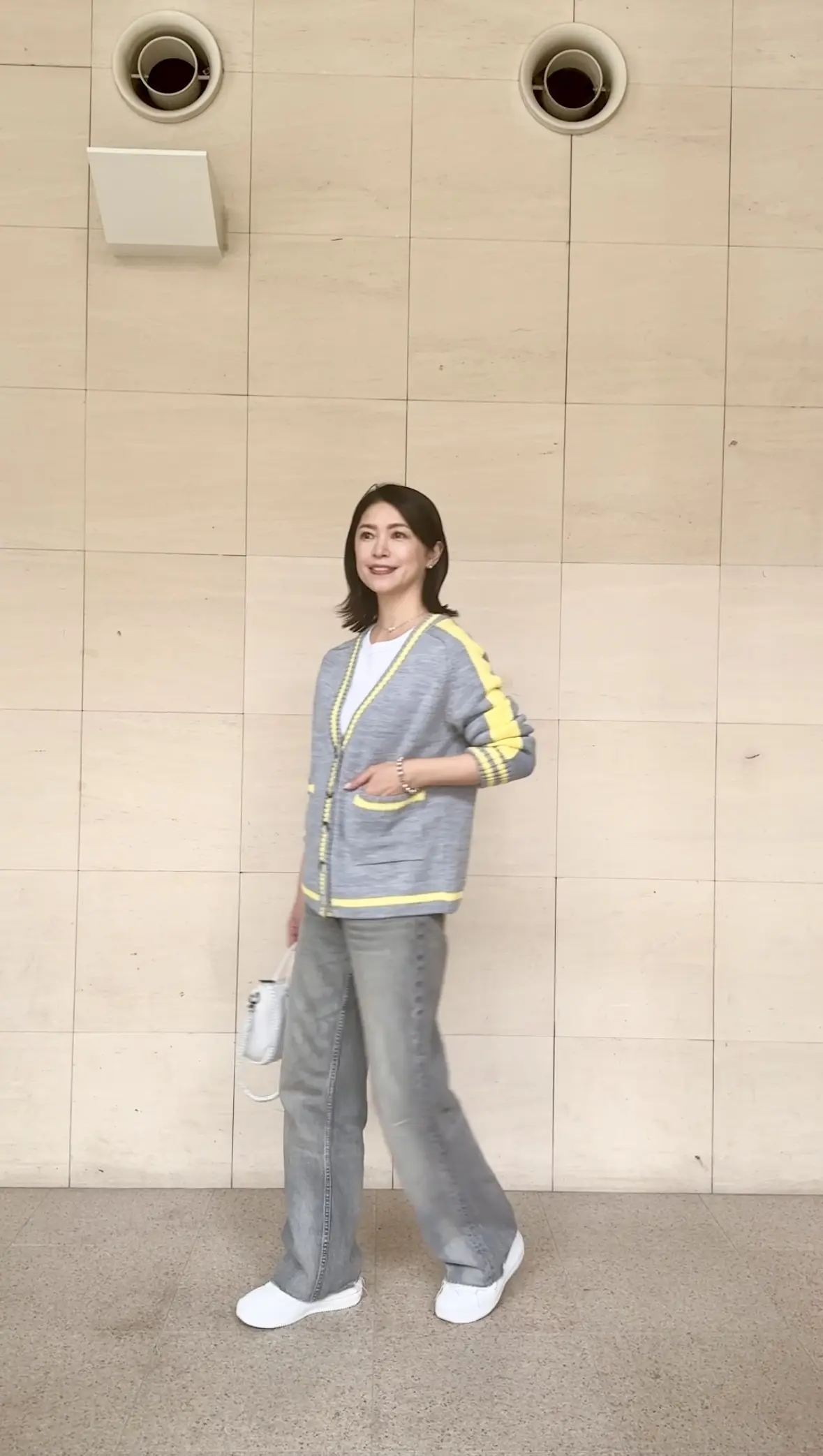 ZARAのニットジャケットで春カジコーデの画像_4