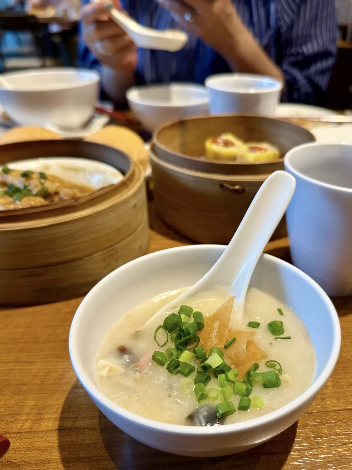 点心　日比谷ランチ　ティムホーワン日比谷店　料理　おかゆ