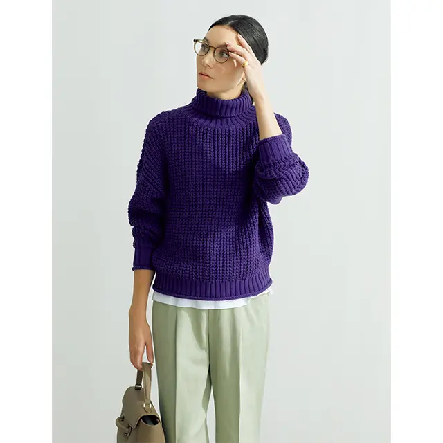 メンズライクな深みのあるパープル