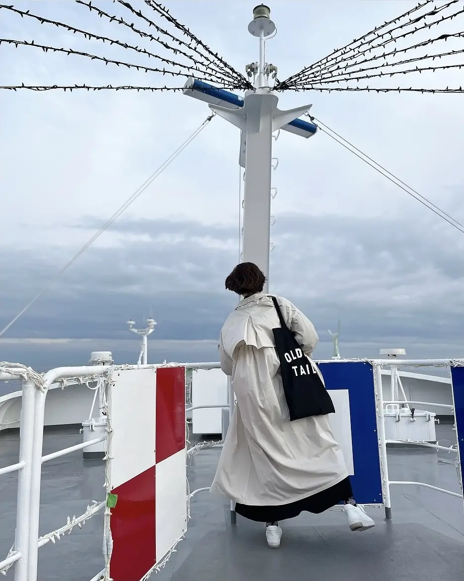 桜とオーシャンビュー初島へ♩春アウター着の画像_5