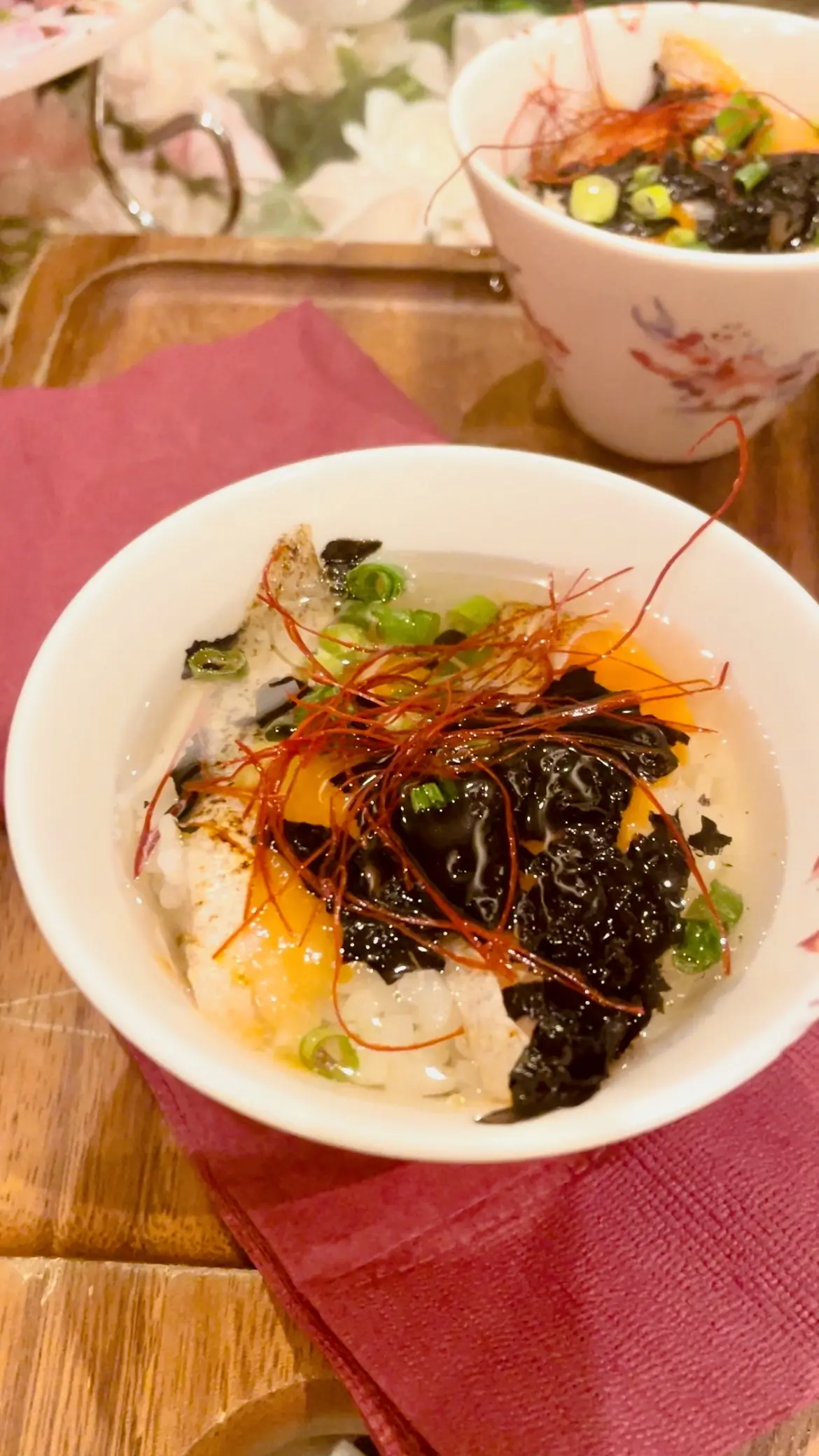 Afternoon Flower Lounge Tea Bloomy 銀座店、カンノーロ、美味しいアフタヌーンティー、美味しいランチ、美味しい女子会、可愛い女子会、映えるアフタヌーンティー、お花のアフタヌーンティー、ミシュラン星付きシェフ監修、ロブションシェフ監修、ムース、いちごムース、ヨーグルトムース、ピスタチオ、いちごマカロン、苺マカロン、ココナッツ、ココナッツプリン、パンナコッタ、苺パンナコッタ、いちごパンナコッタ、いちごゼリー、いちごジュレ、Tea Bloomy 銀座店、 アフタヌーンティー フラワーラウンジ ティーブルーミー、アフタヌーンティー、お花のアフタヌーンティー、アジアンフラワー、アジアンフラワーアフタヌーンティー、 、アジアン、アジアンテイスト、アジアンインテリア、お花のテーブル、コーヒー、カフェラテ、可愛いカップ、お花のカップ、可愛いカップ&ソーサー、コーヒーカップセット、飲み放題、フリードリンク、ドリンクブュッフェ、花柄カップセット、お花のカップセット、お花のカップ、花柄カップ、花柄カップ&ソーサー、選べるカップ、紅茶、アールグレイ、ハーブティー、アールグレイティー、お茶漬け、サーモン、サーモンのお茶漬け、鮭茶漬け、ハンバーガー、ローストビーフ、ローストビーフバーガー、サーモン、オリーブ、スイーツ、乾杯酒、スパークリング、デトックスウォーター、女子会、ワンピース、花柄ワンピース、モノトーンワンピース、モノトーン花柄ワンピース、ピンクワンピース、カンノーロ、ケーキ、シュークリーム、マカロン、タルト、チーズケーキ、いちご、マンゴー、イチゴ、苺、桃、