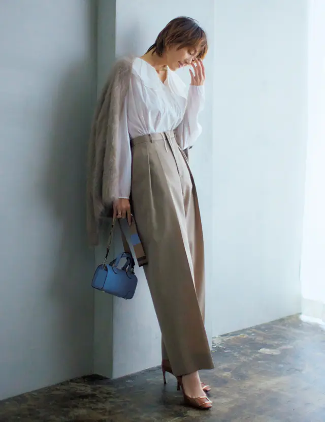 【“白”で見違える冬コーデ8選】マンネリの画像_8