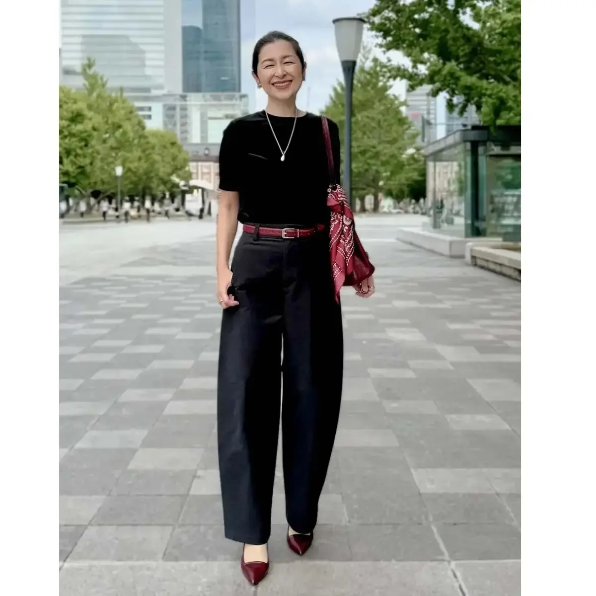 【おしゃれな50代のユニクロ・GUパンツコーデ7選】スタイルアップ効果抜群！旅やちょっとしたお出かけなどあらゆるシーンで活躍