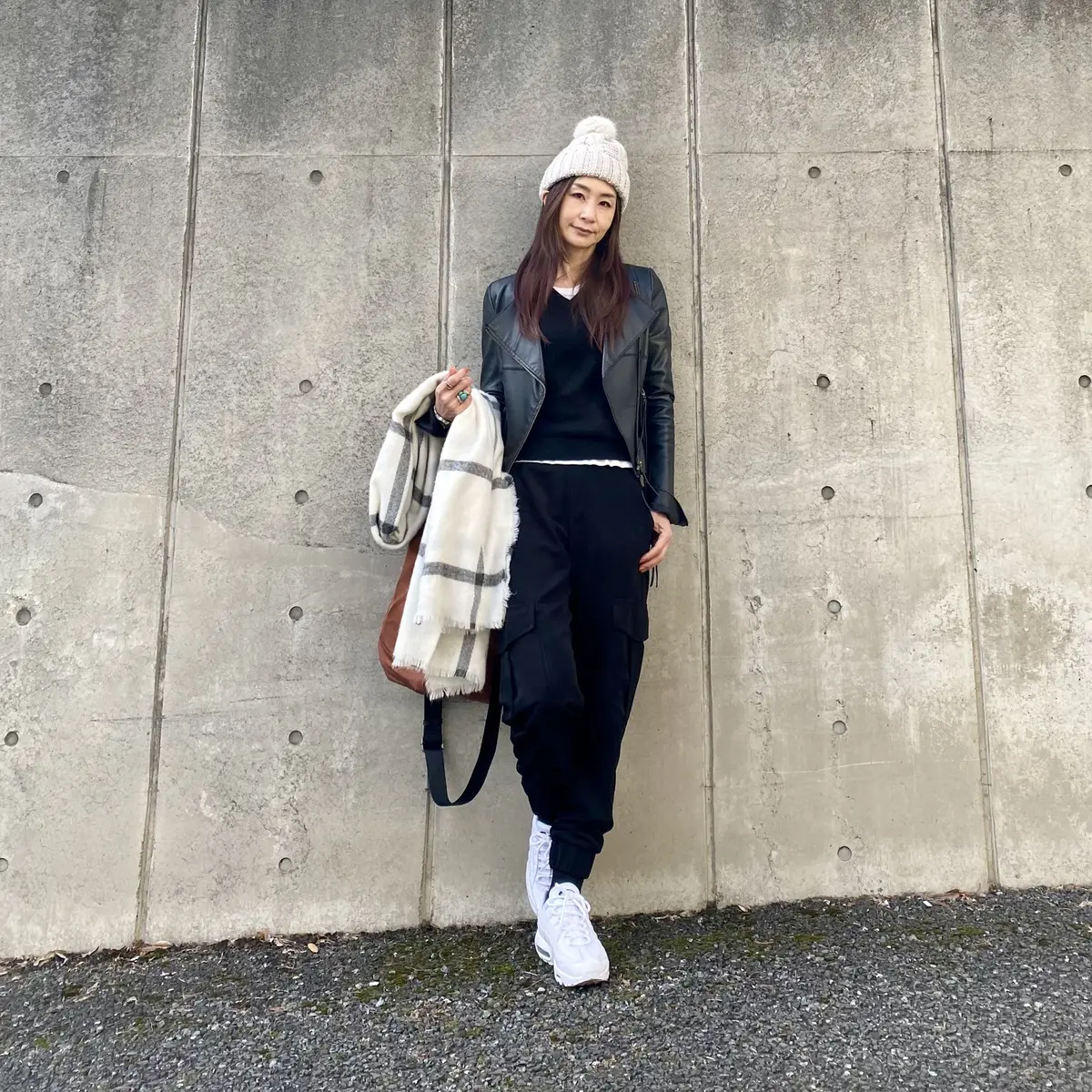 ブラックワントーンにホワイトのちょい足し