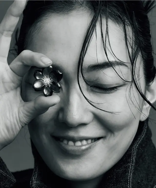 Van Cleef & Arpels《ヴァン クリーフ & アーペル》「ローズ ド ノエル」