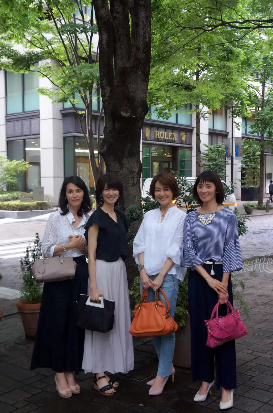 エクラ華組同期4人で丸の内への画像_4