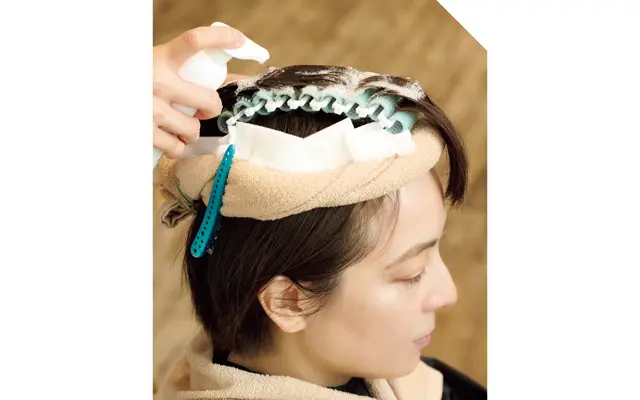 《4》2液をつけたらあとは洗い流すだけ