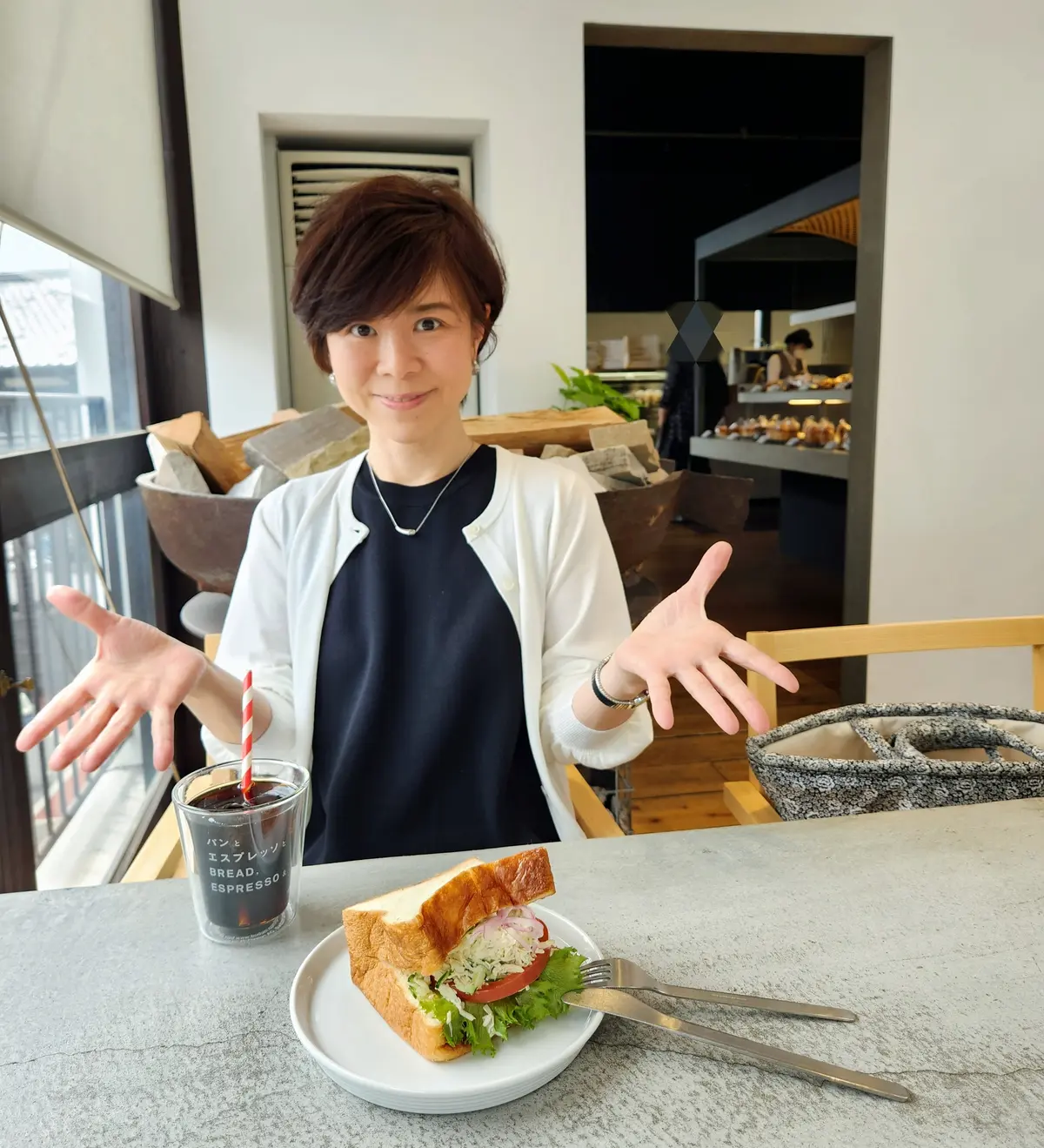 結局店内でのんびり頂きました。サンドイッチは姪っ子と半分こ！