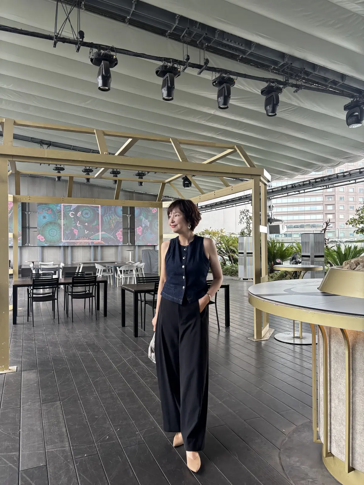 「優美なセミワイドパンツ」コーデで渋谷スの画像_11