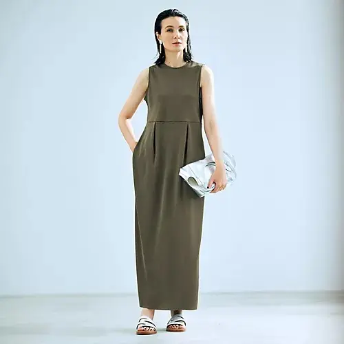 THIRD MAGAZINE×eclat 【坪田あさみさん別注】ノースリーブリブカットソーワンピース ￥27,500