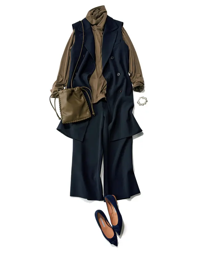 ルーム エイト ブラックのジレのコーデ