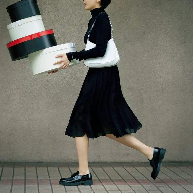 PRADA《プラダ》