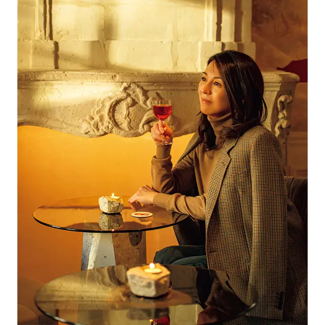 人生を振り返る年齢になった私を 優しく包み込んでくれるようなバー空間が 今とても心地よいと感じます。