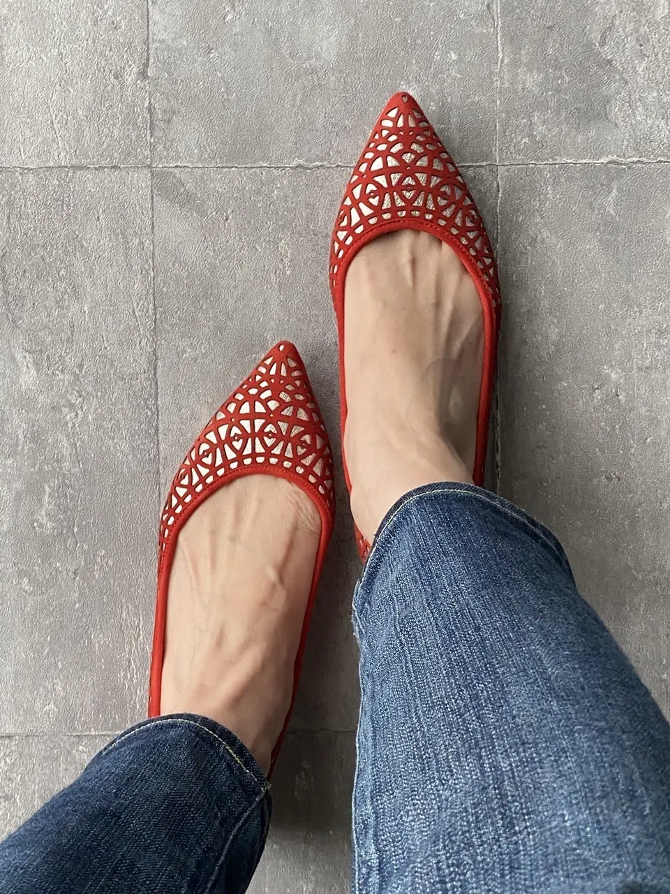 コーデが決まる！センスのいいアラフィーが履いている「春のフラット靴」