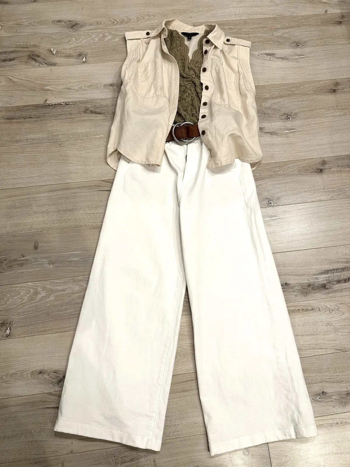 ユニクロホワイトデニム♫ の画像_3