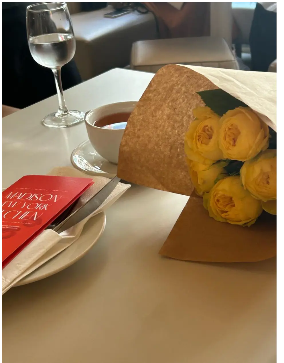 大人レッドの華やかアフヌンで女子会の画像_6