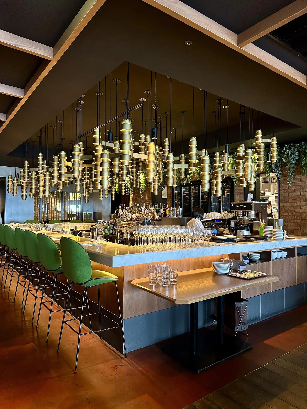 新年会ランチへは明るいNATURALカラの画像_28