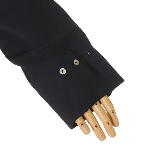 チャーミングな黒アイテムで、華やかさも大の画像_4