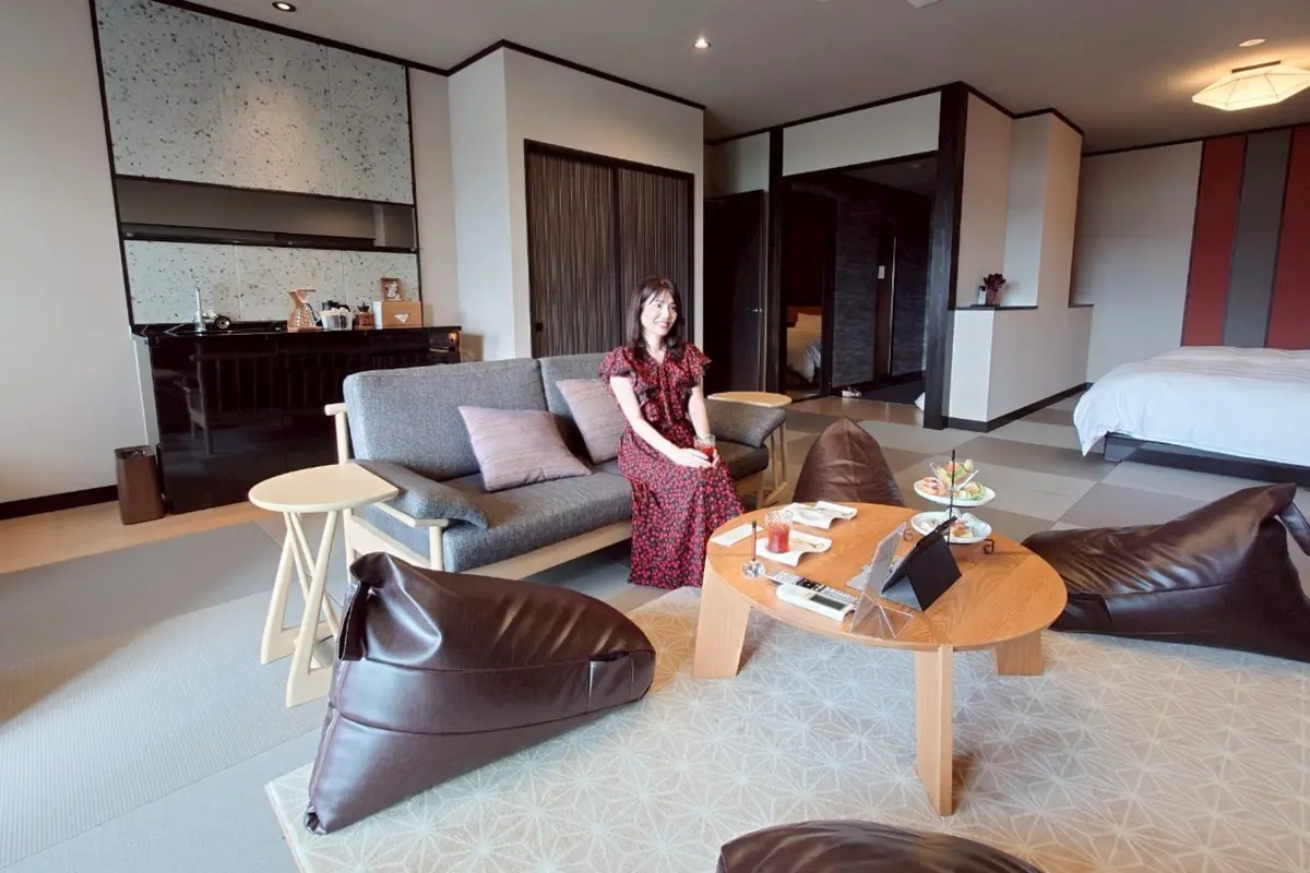 湖畔の洋館　かたくらシルクホテル