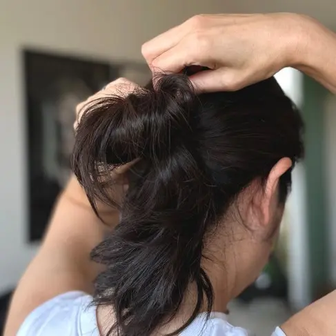 エクラ 華組 松ヶ崎由紀子の帽子をかぶる時のヘアアレンジのやり方2