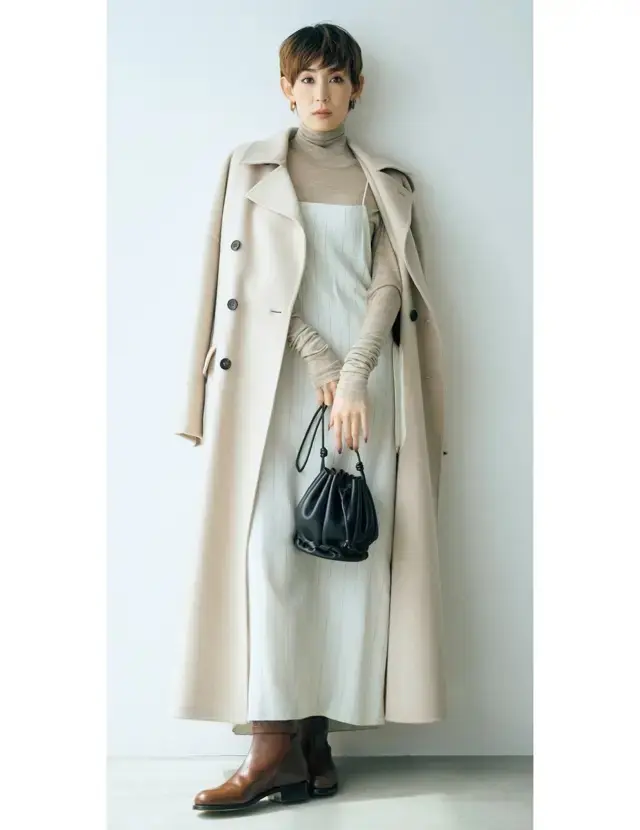 重くなりがちな季節に映えるほんのり甘いベージュトーン