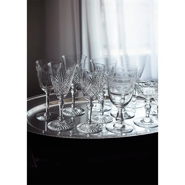 バカラとサンルイのアンティークグラス。