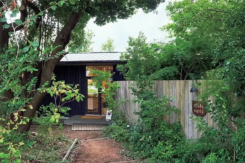 '20年にこの店を構えてからは、農業にも着手。