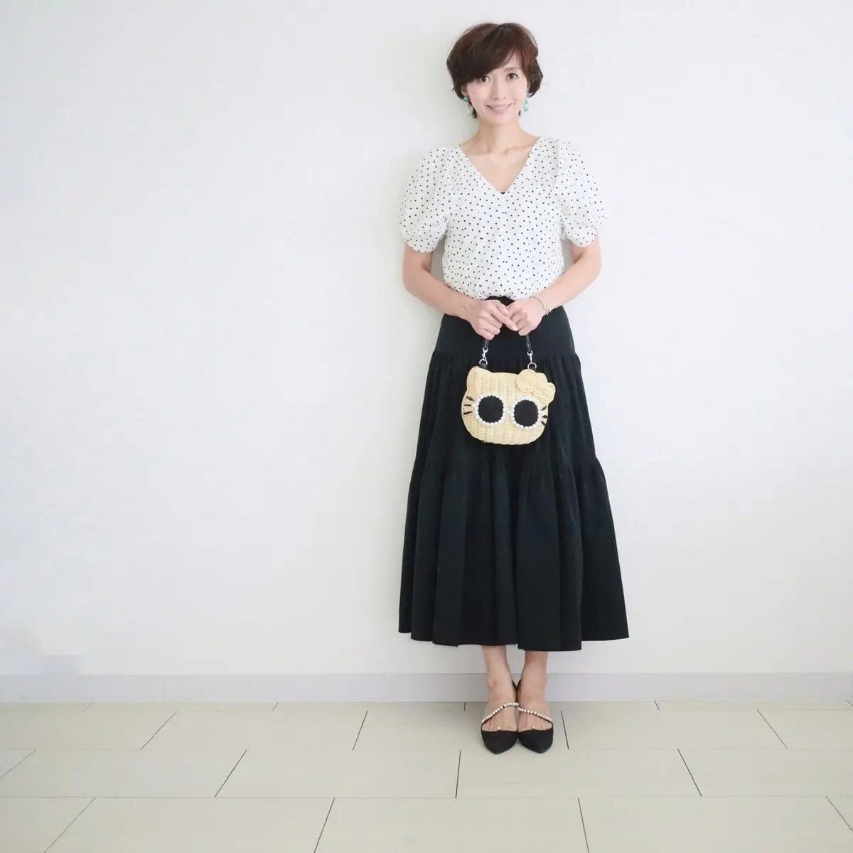 シンプルな白黒コーデ