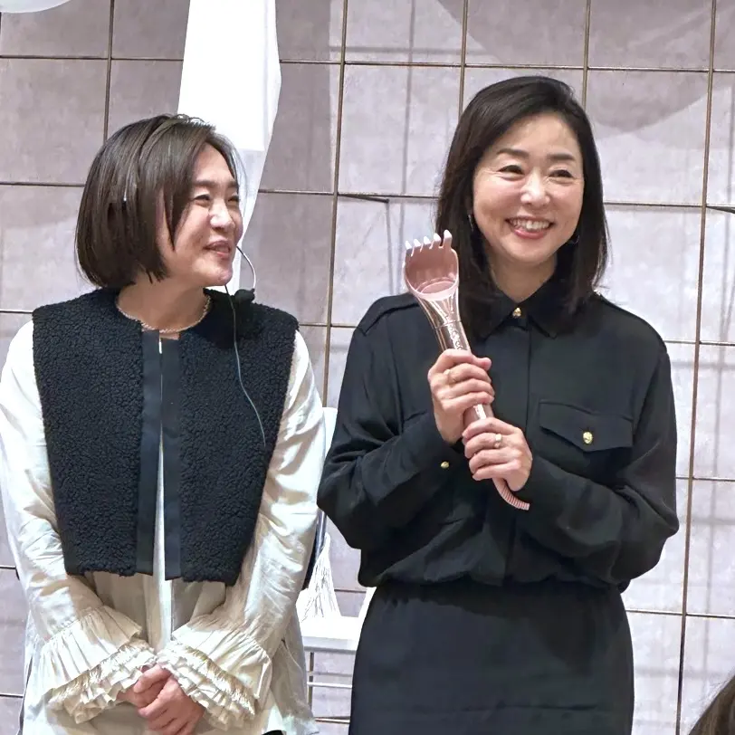 白コーデで「ソワレ・ドゥ・エクラ」への画像_7