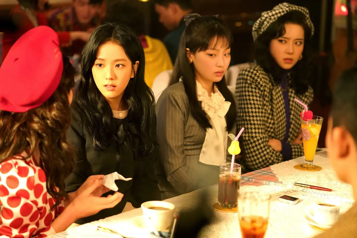 “国民的年下彼氏”チョン・ヘインの極上メロドラマ『スノードロップ』【見ればキレイになる⁉韓流ドラマナビvol.21 前半】