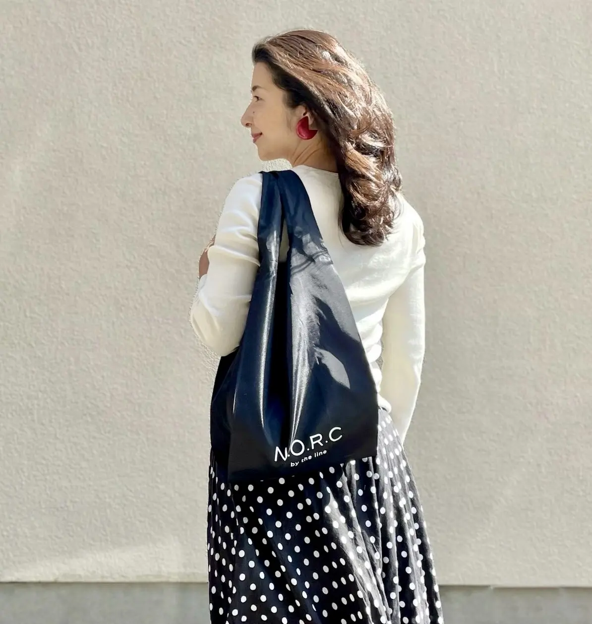 エクラ4月号付録　「N.O.R.C」とコラボした黒ショッパーBAGコーデ