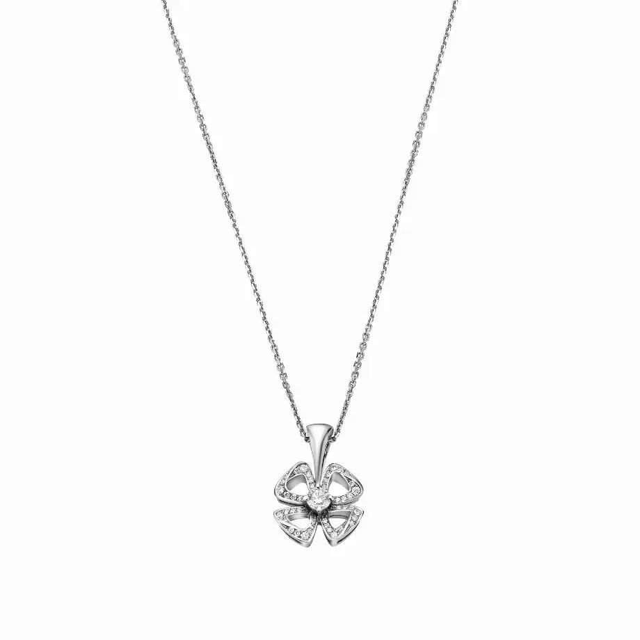 ブルガリ「フィオレヴァー」ネックレスホワイトゴールド