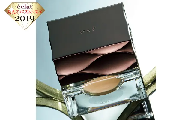 エストのザグローイングクリームメークアップ