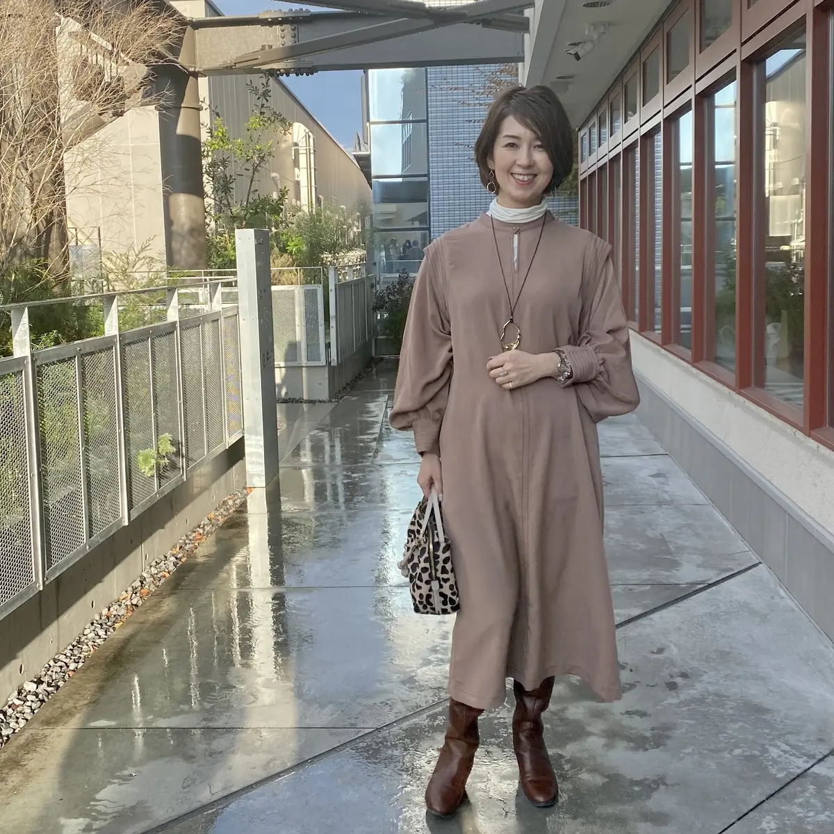 華組ワンピースコーデ　ジャーナルスタンダードのシャツワンピ