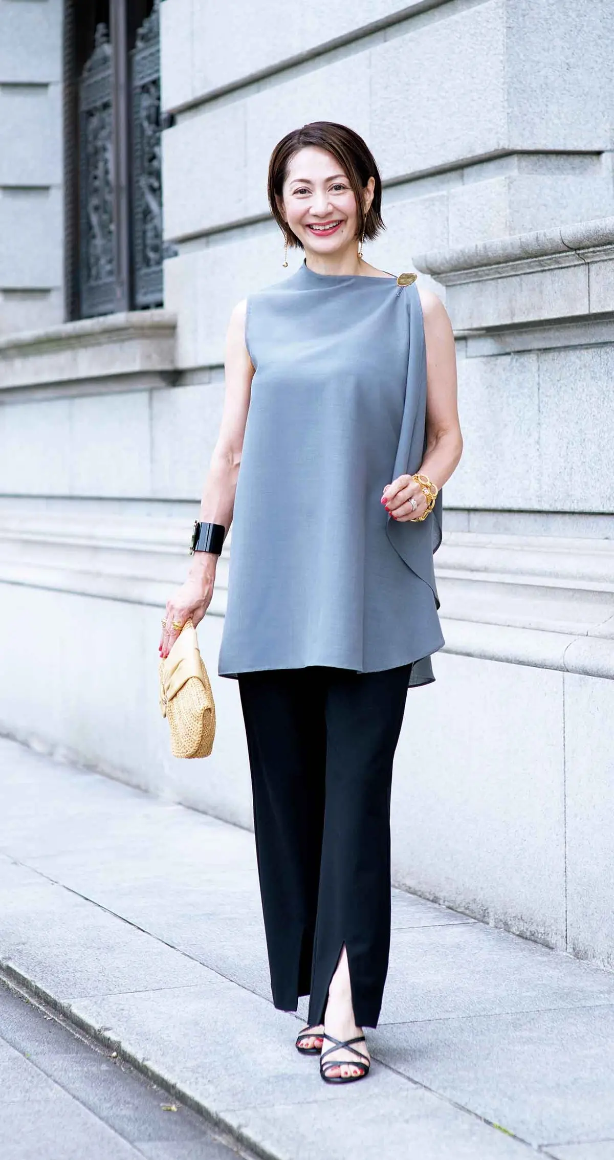 エレガントモードな装いで 友人とのランチ会へ