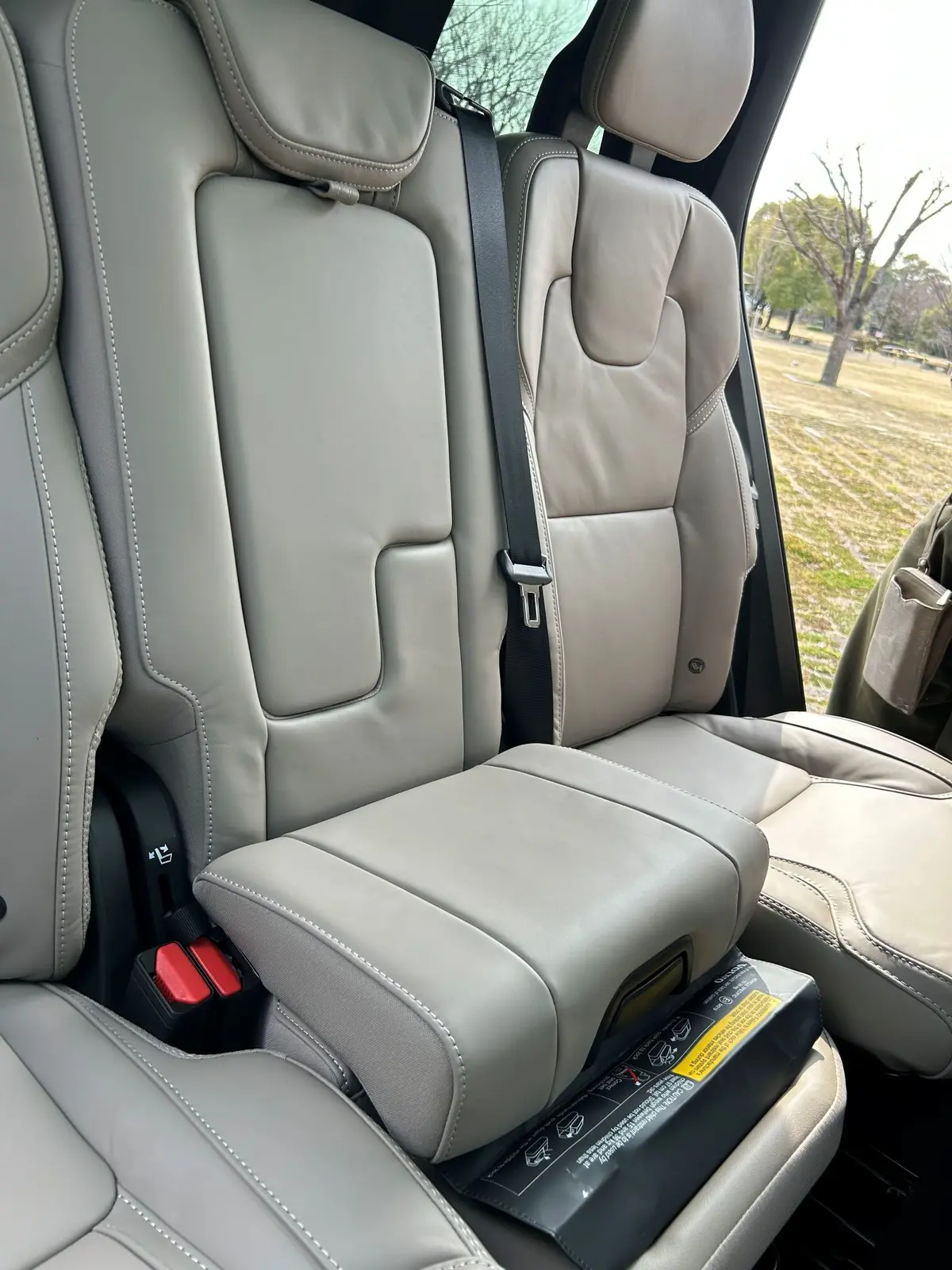 ボルボXC90の3列シート