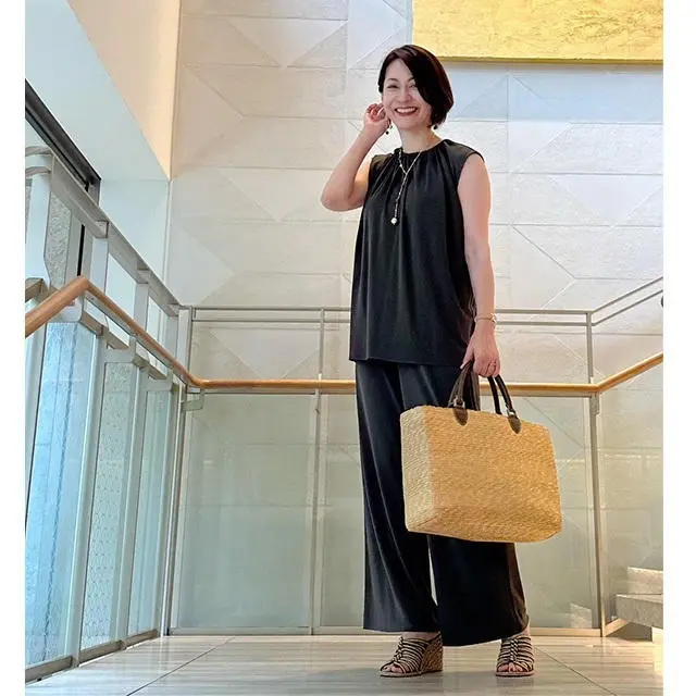 ドレープが美しい楽チンなセットアップ