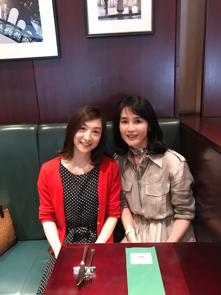 ドット柄ワンピースで美術館への画像_6