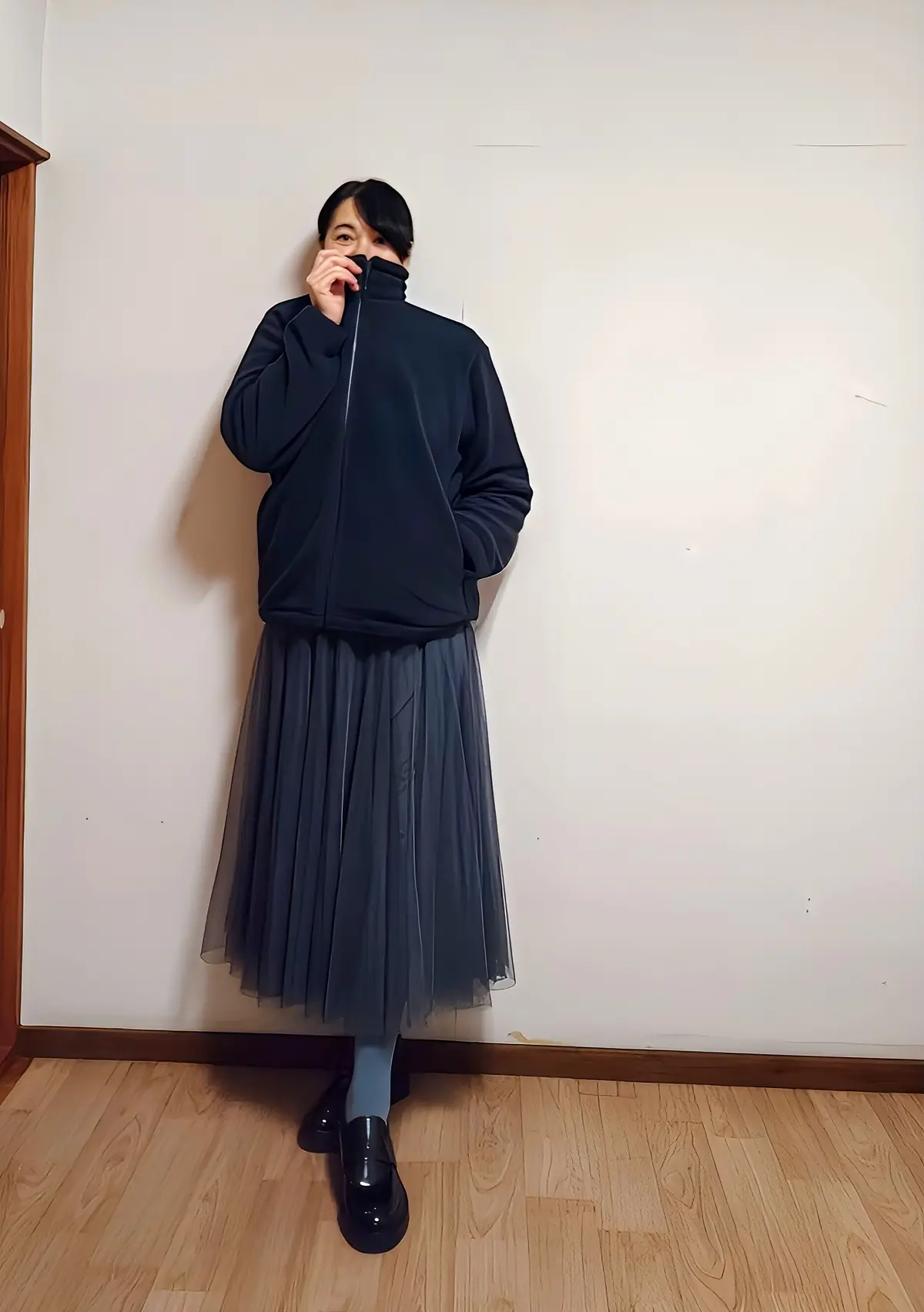 ニットブルゾン×チュールスカートにTabioアクアグレータイツのコーデ