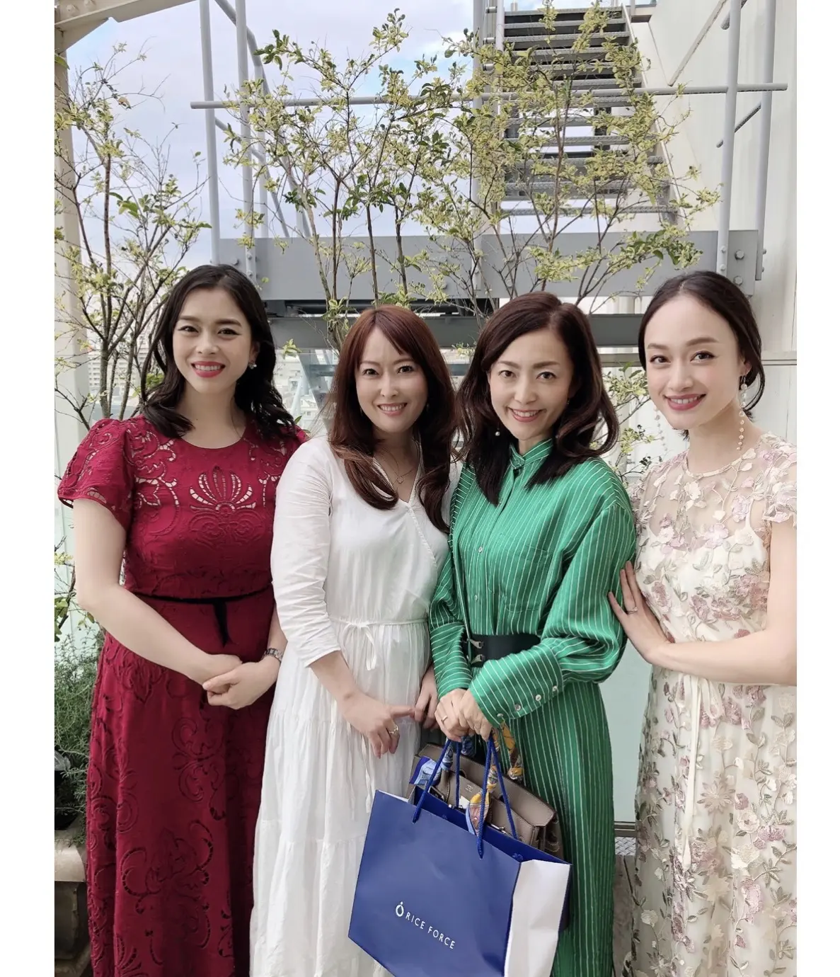 褒められグリーンワンピでトークイベントへの画像_1