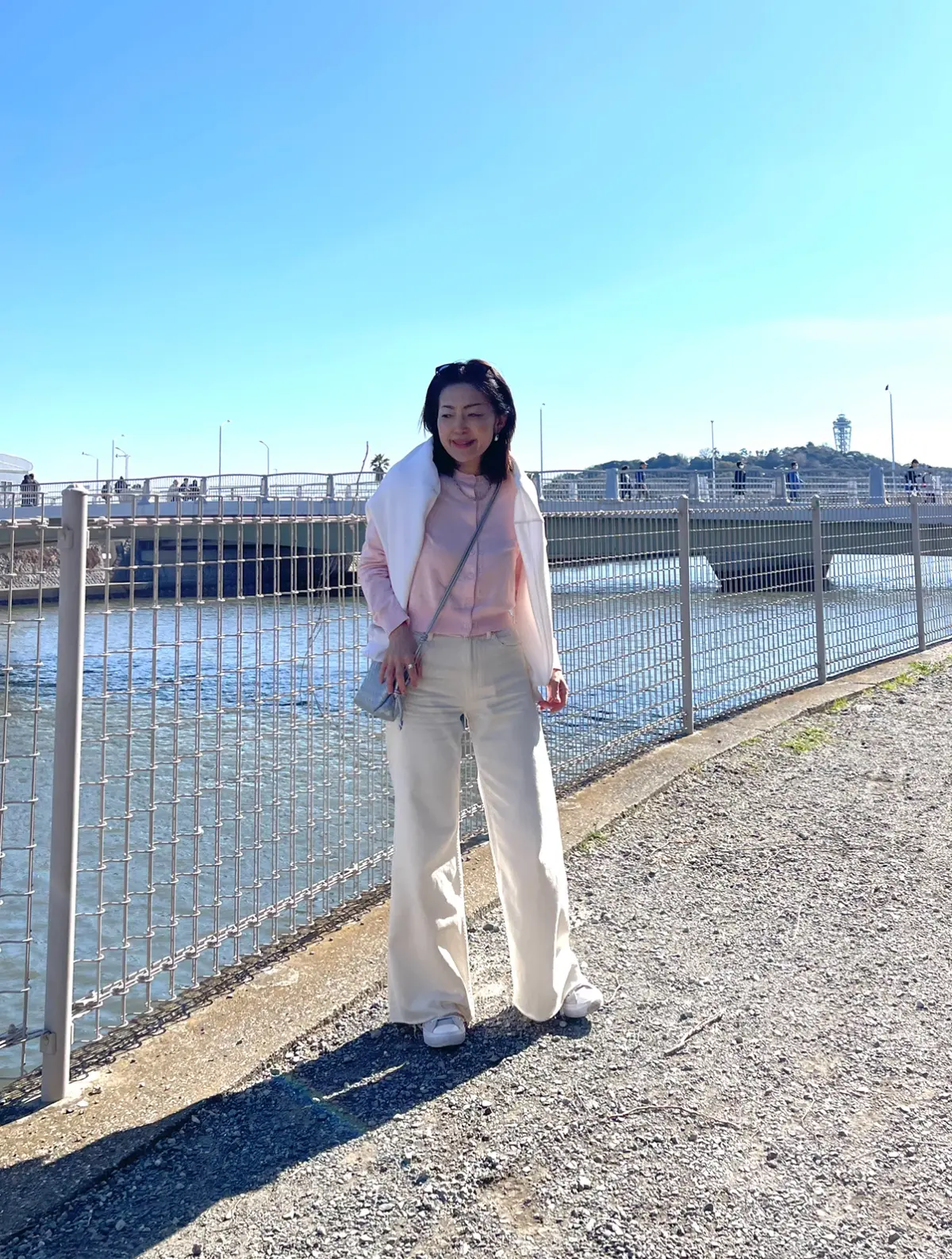 H＆Ｍの桜色ニットとUNIQLOデニムでの画像_8