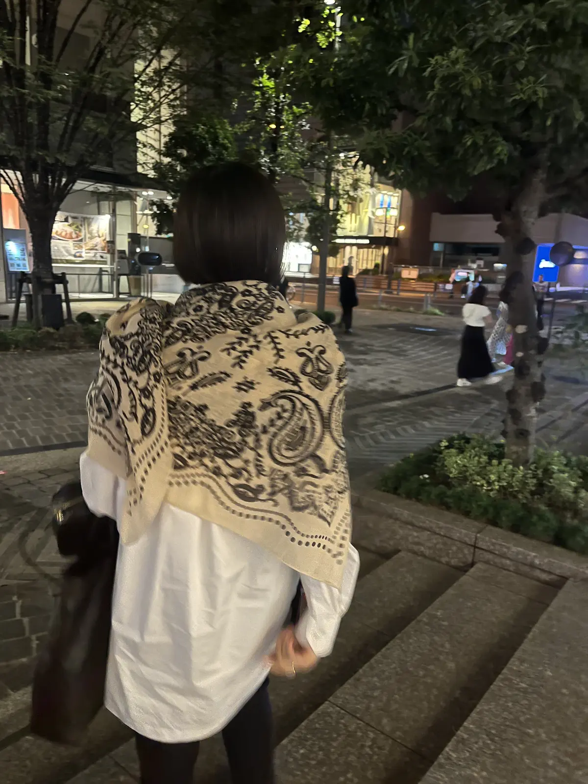 エクラプレミアム　スカーフ　大判スカーフ　ストール　観劇コーデ